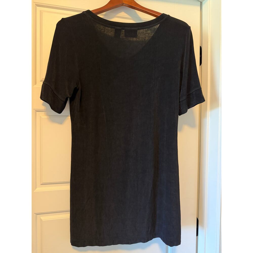 Chico's Travelers Black V-Neck Long Tee, Women's Size 1 - Picture 5 of 8